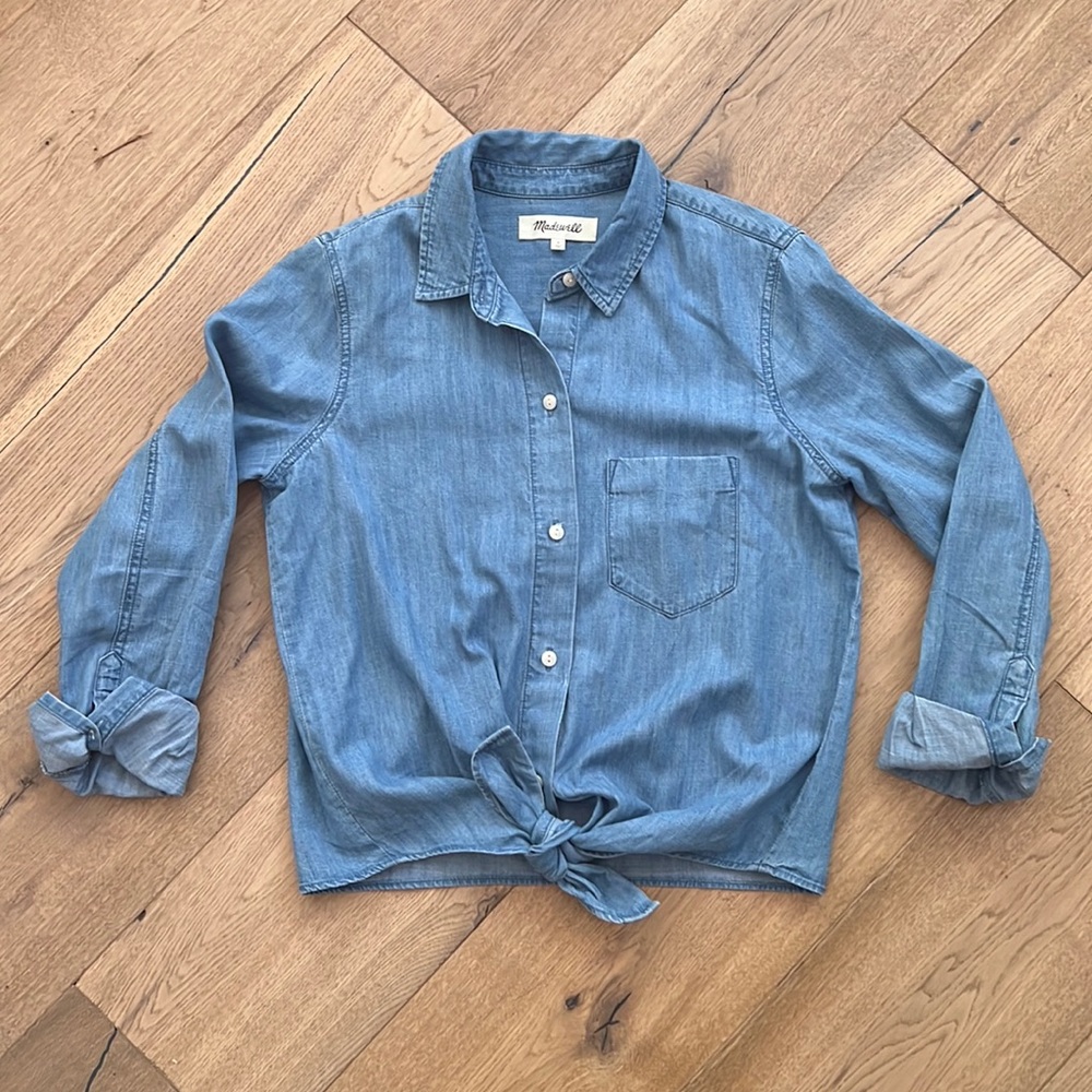 Madewell Denim Tie-Front Shirt Size small